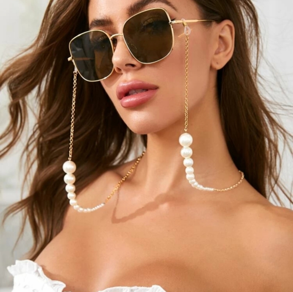 GLASSES CHAIN